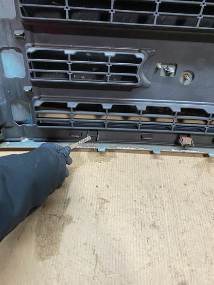 2008-2014 Ford Econoline E150 E250 Front Upper Chrome Grill Grille Oem X3299 DG11