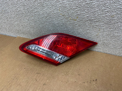 2008-2010 Toyota Avalon Right Passenger Side Tail Light Inner Oem Z6738 DW1