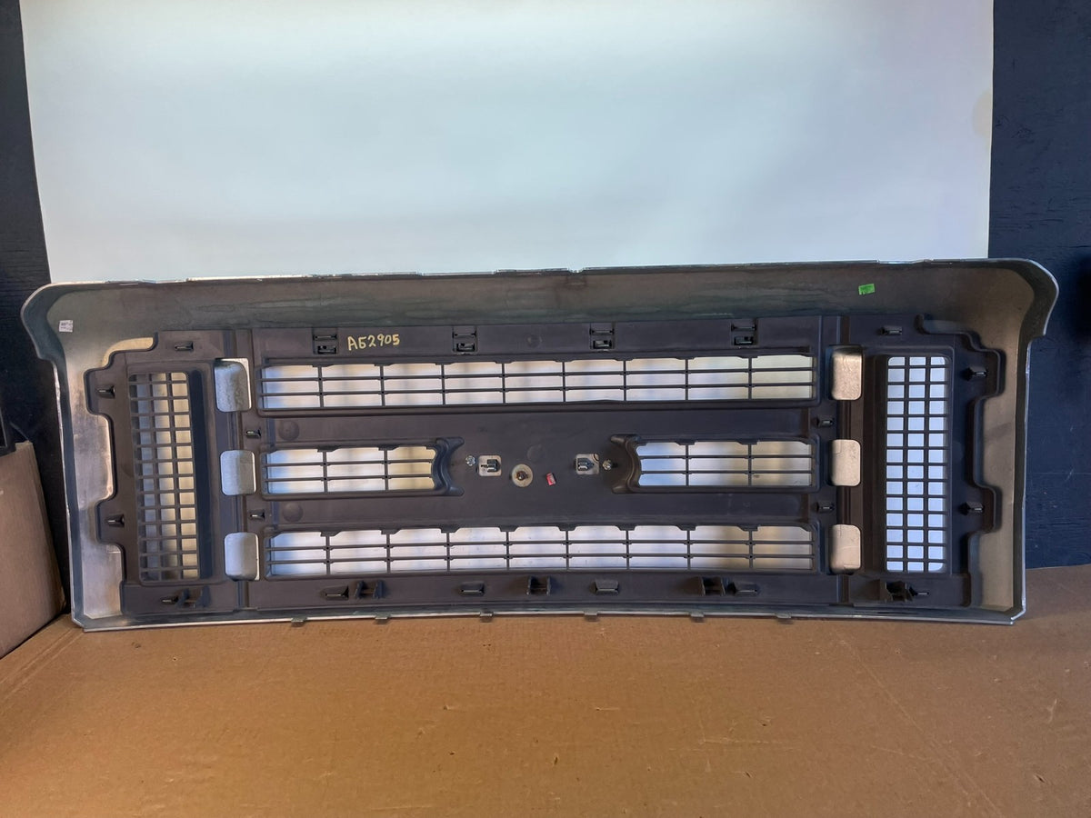 2008 to 2014 Ford Econoline E150 E250 Front Upper Chrome Grill Grille AG2905 DG3