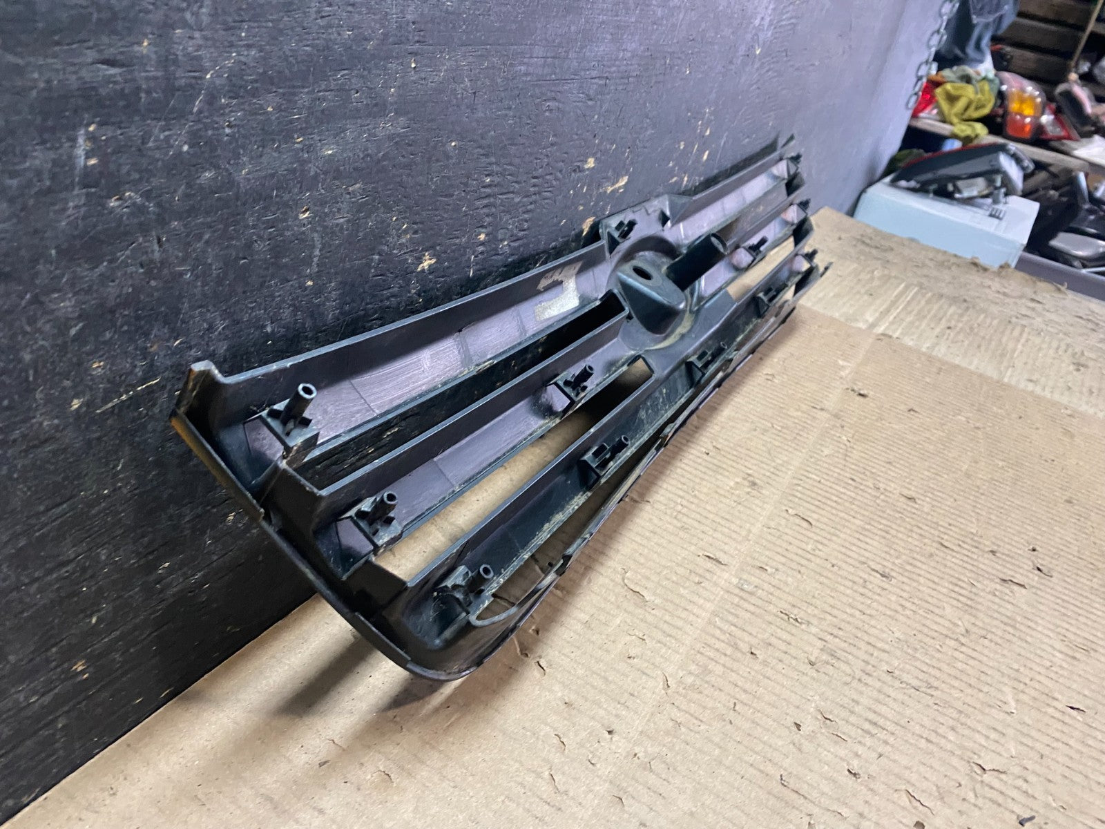 2010 to 2013 Ford Transit Conncet Front Upper Grill Grille OEM  W5848 DG8