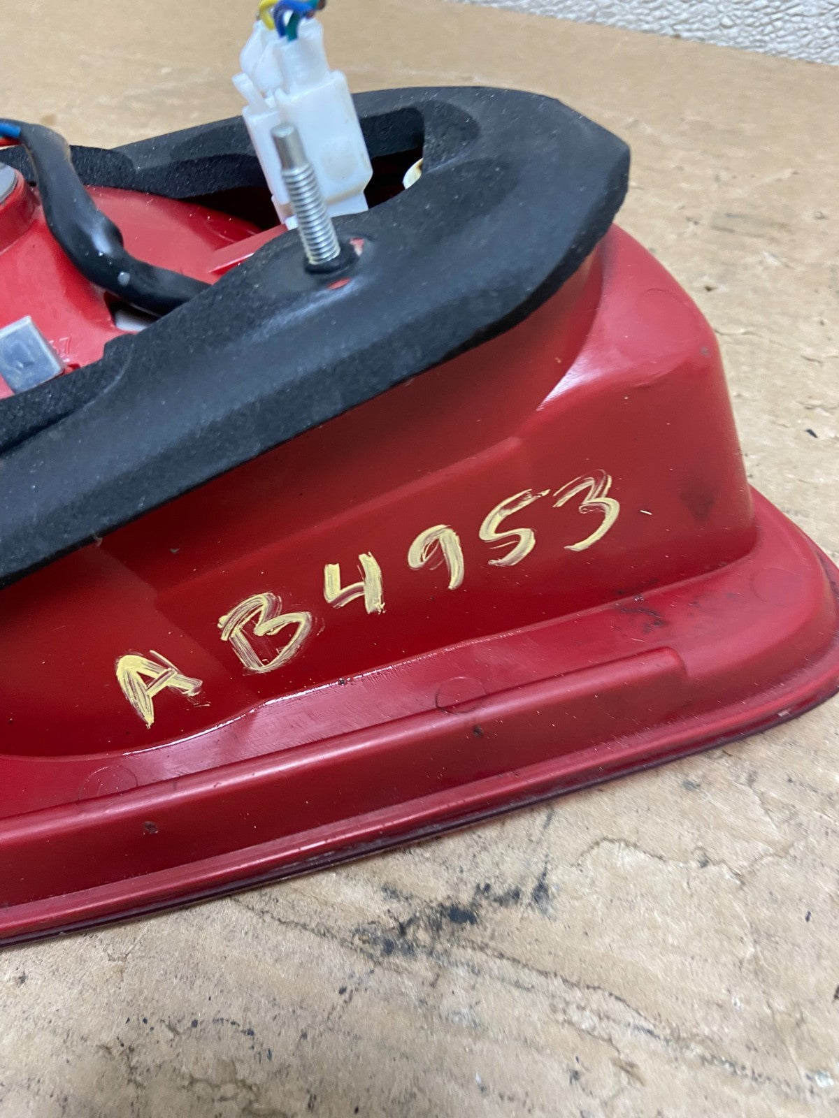 2007 2008 2009 Hyundai Santa Fe Right Passenger Tail Light Inner Oem AB4953 LK5