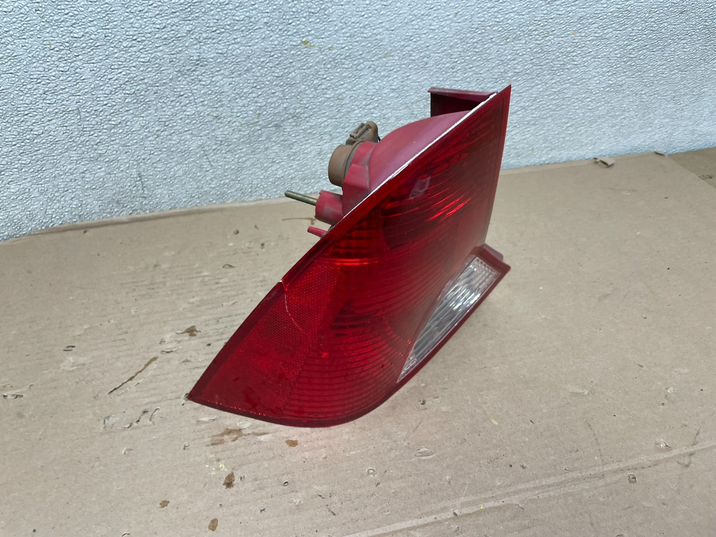 2000 to 2004 Ford Focus Left Driver Side Tail Light OEM AA9965 LK2
