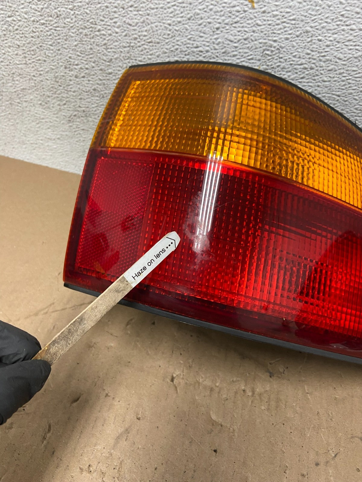 1998 1999 2000 Toyota Sienna Right Passenger Tail light AD7677 DW2