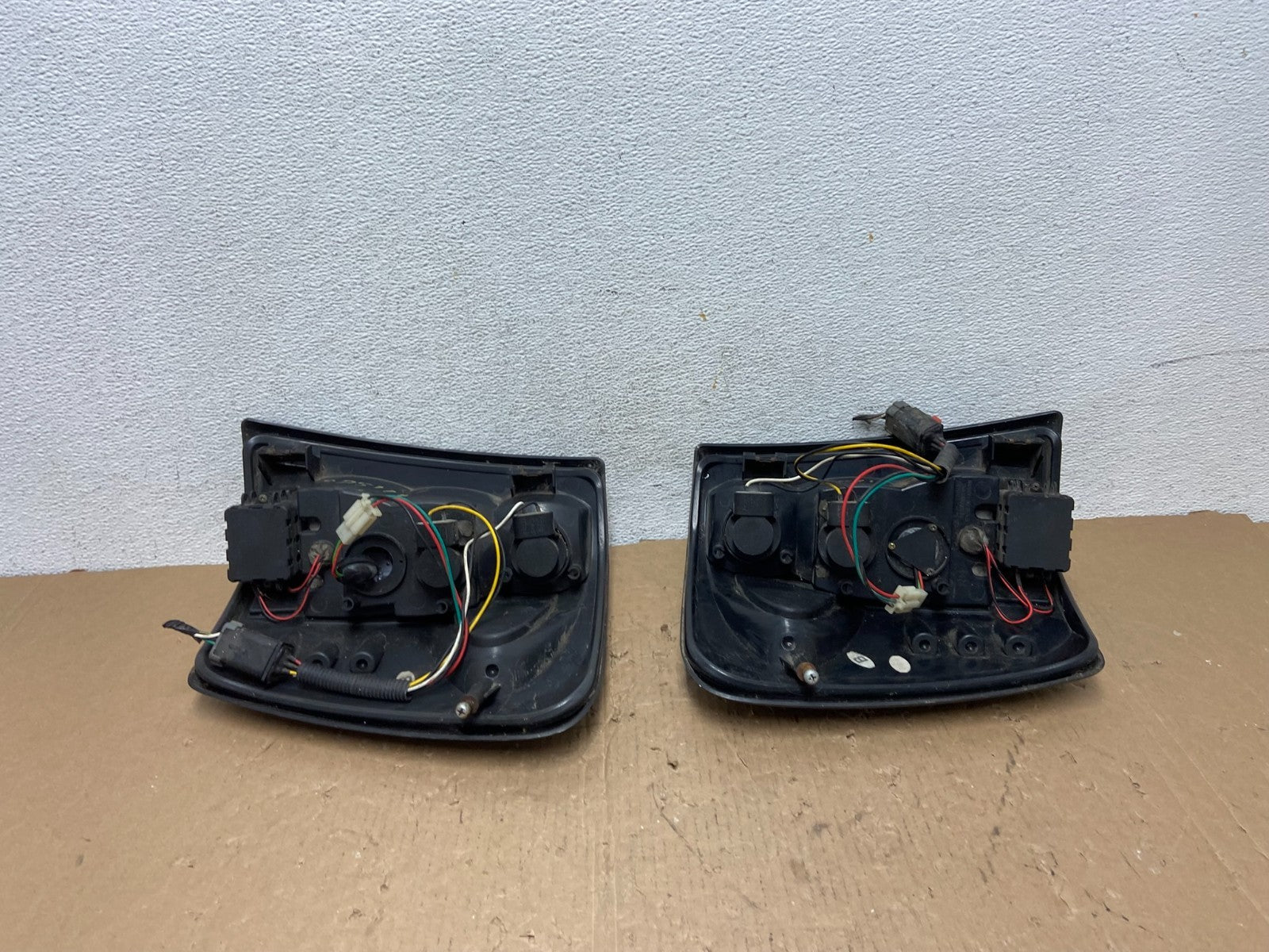 1999-2004 Jeep Grand Cherokee Left + Right Set Smoke LED Tail Lights AD8111 DG5