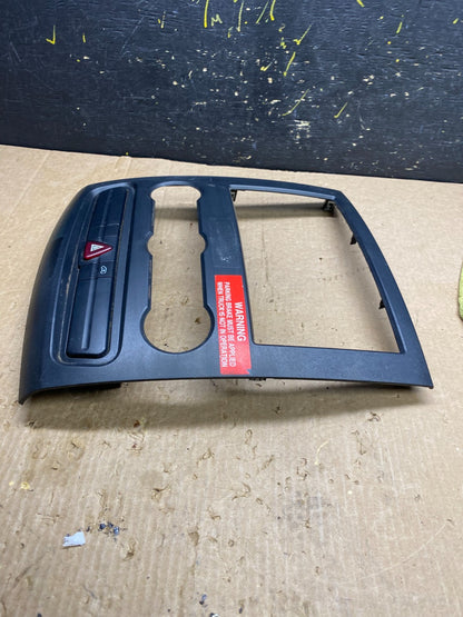 2007-2018 Mercedes Dodge Sprinter Center Console Radio Instrument Panel Z4332 DG2