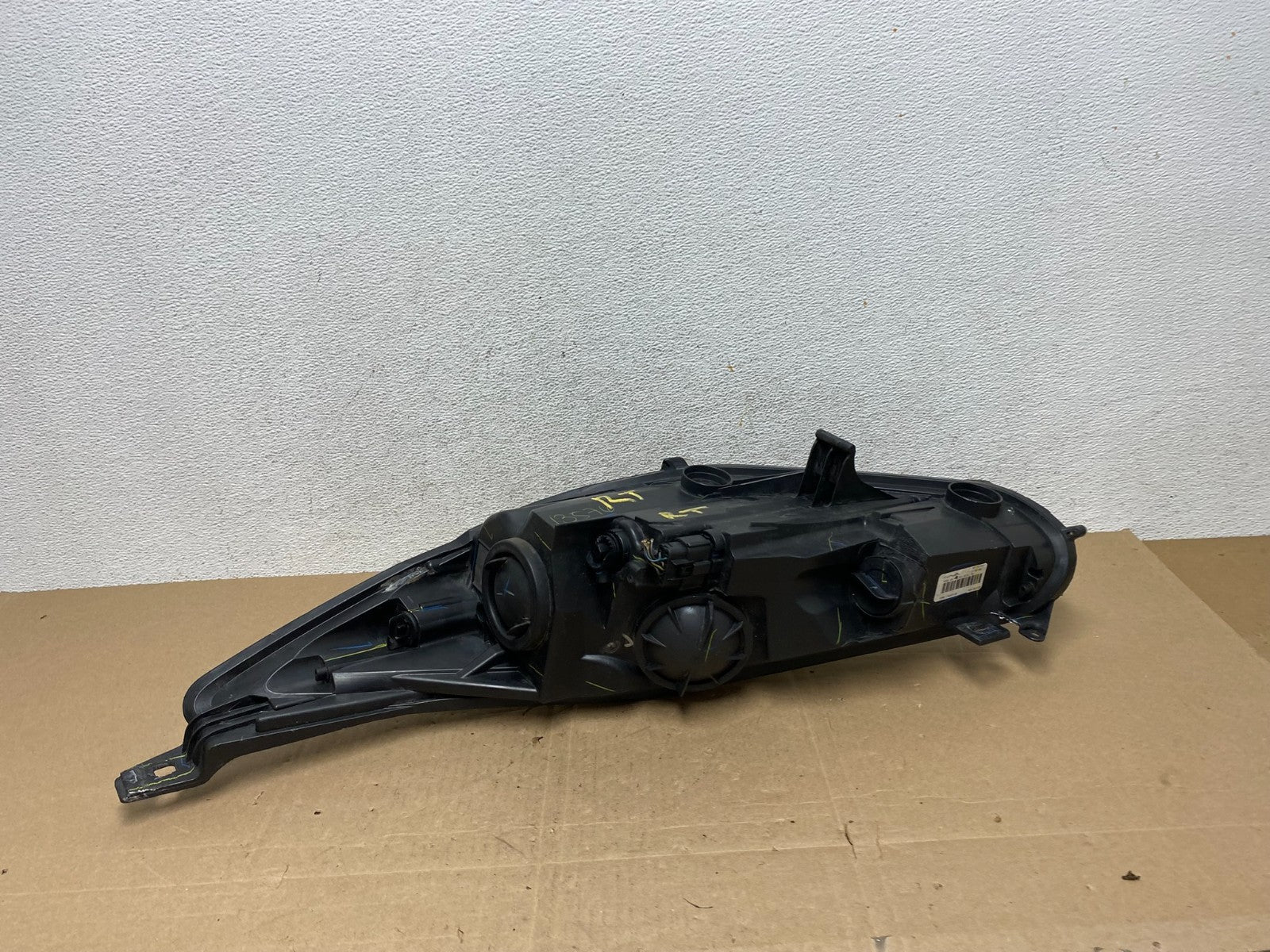 2014 to 2019 Ford Fiesta Right Passenger RH Halogen Headlight AE5019 DW5