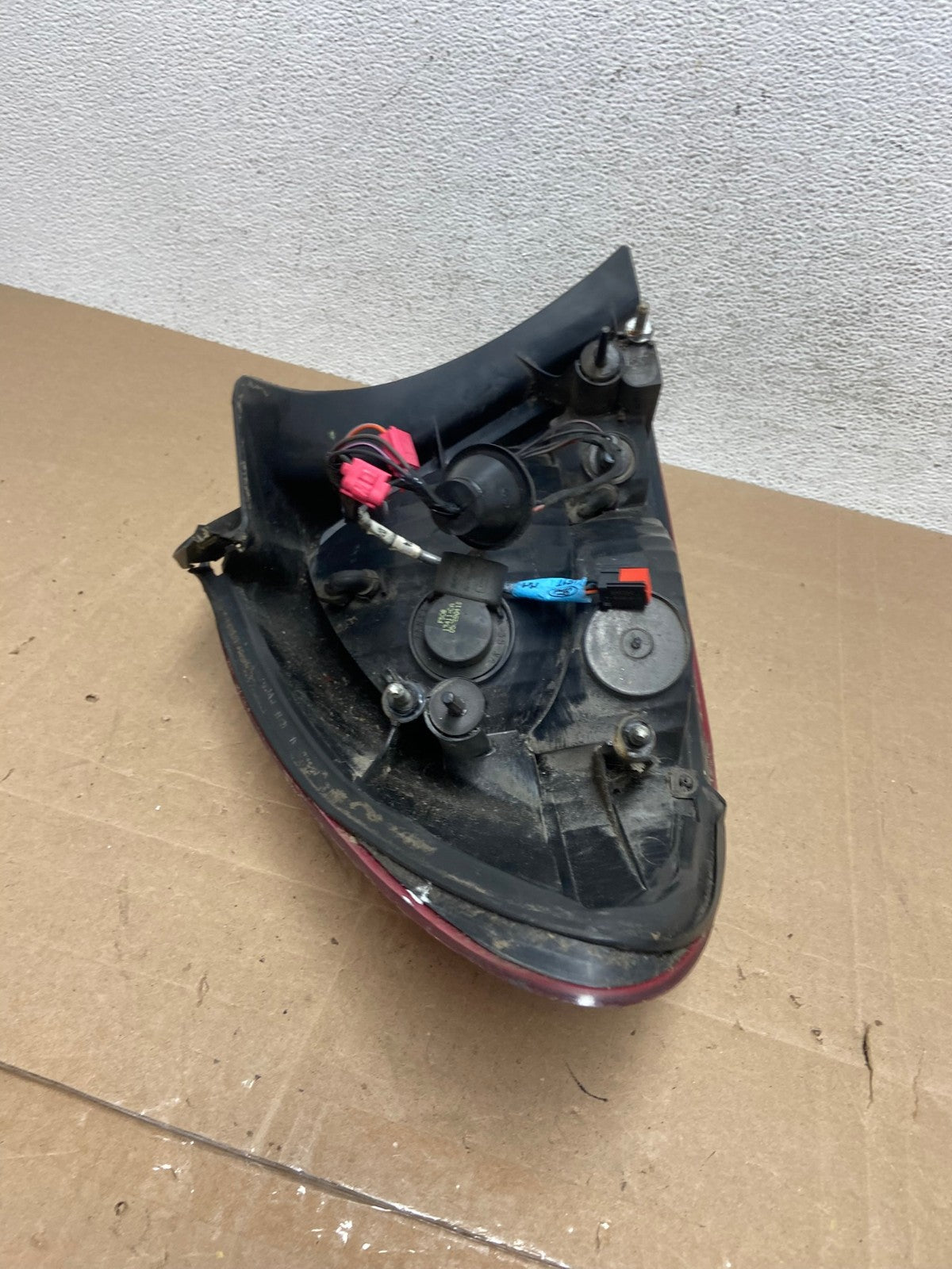 2004 2005 2006 2007 Ford Taurus Right Passenger Side Tail Light AE5040 LK5