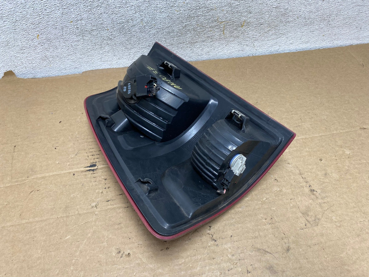 2010 to 2018 Dodge Ram 1500 Right Passenger RH Side Tail Light AH8037 LK5