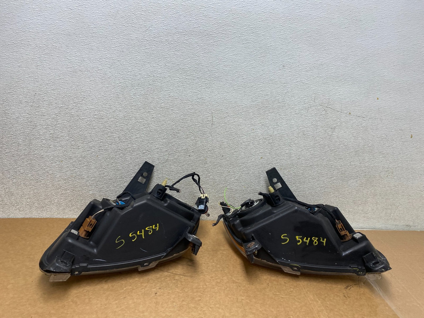 2011-2013 Jeep Grand Cherokee Left+Right Halogen Headlights S5484 DW9