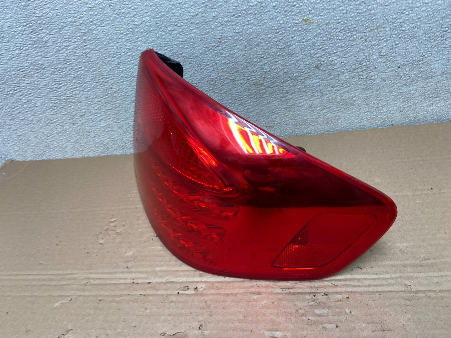 2003 to 2004 Infiniti G35 Right Passenger Rh Side Tail Light OEM AB1113 LK1