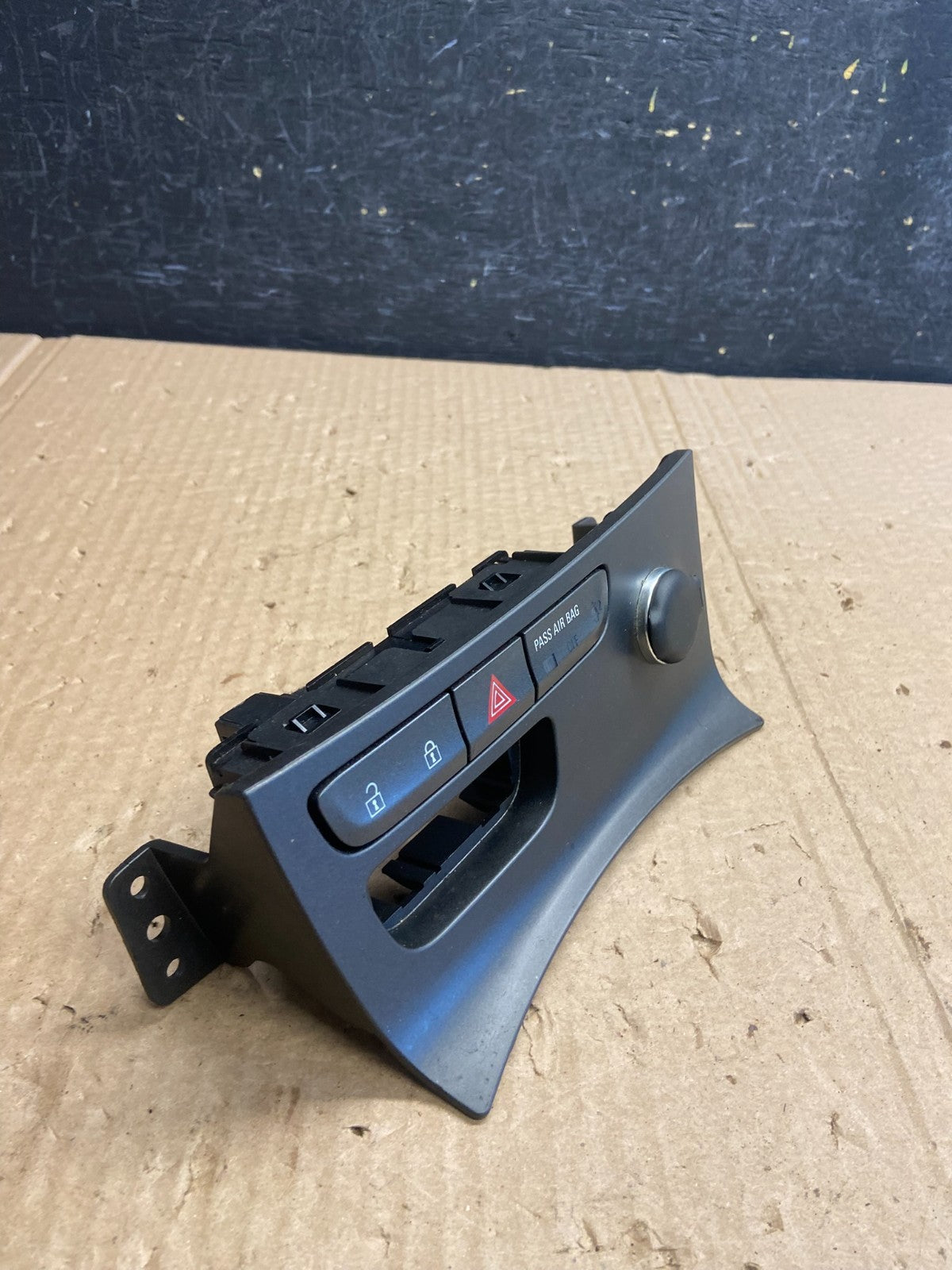 2013 2014 2015 Chevy Malibu Hazard Flasher Lock Traction Switch Panel af6329 DG1