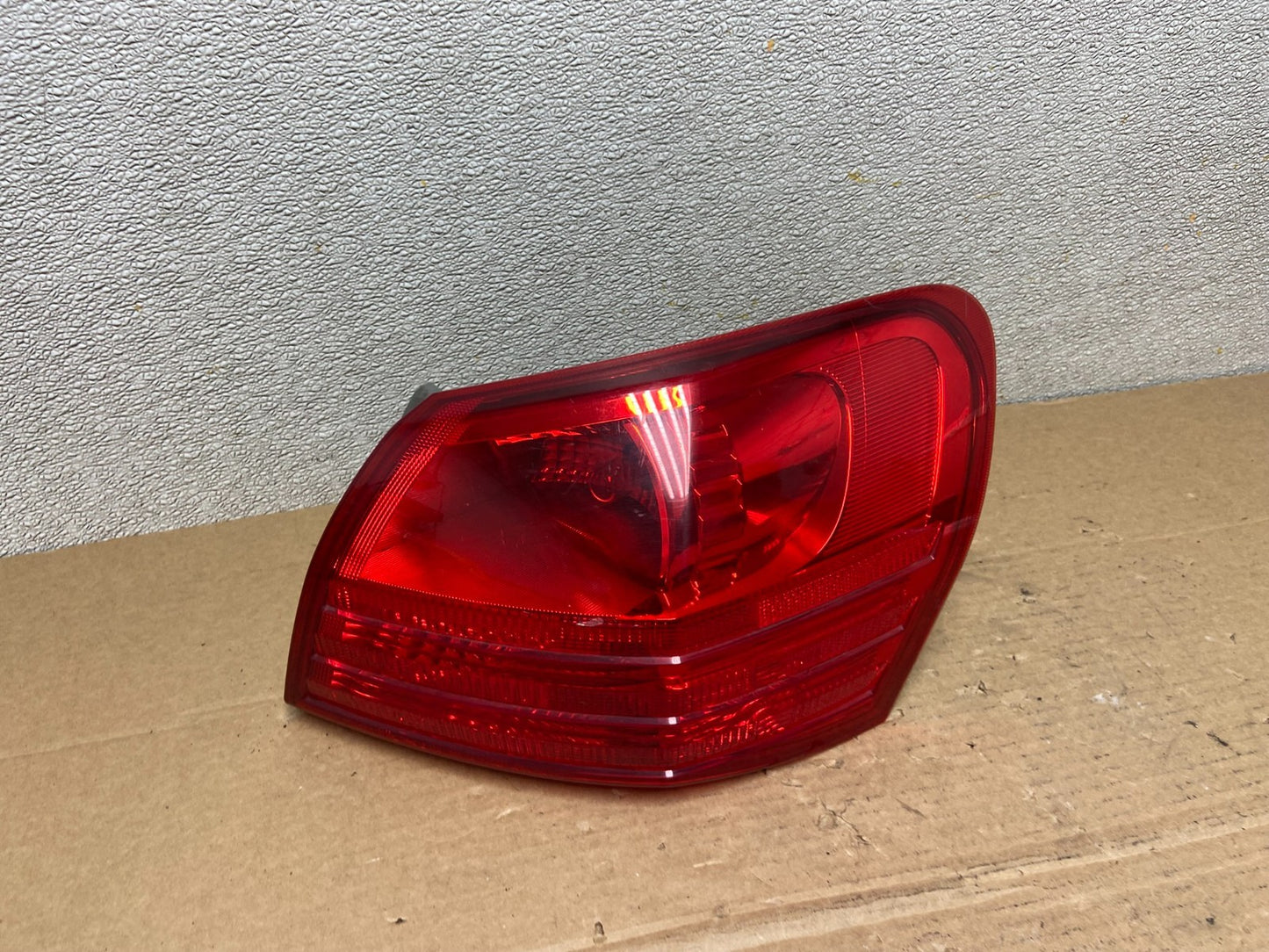 2008 to 2015 Nissan Rogue Right Passenger Rh Side Tail Light Oem AB4520 LK0