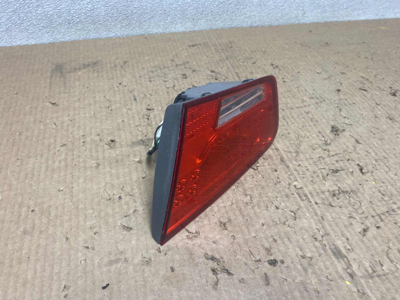 2010 to 2013 Kia Forte Right Passenger RH Side Tail Light Inner Oem W7598 DW2