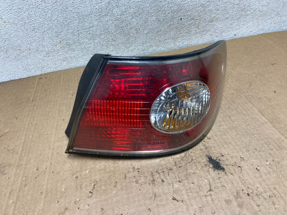 2002 to 2004 Lexus ES300 ES330 Right Passenger Side Tail Light AI9190 LK0
