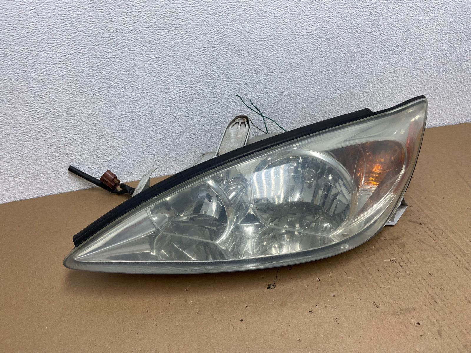 2002 2003 2004 Toyota Camry Left Driver Lh Side Halogen Headlight AB6428 DW2