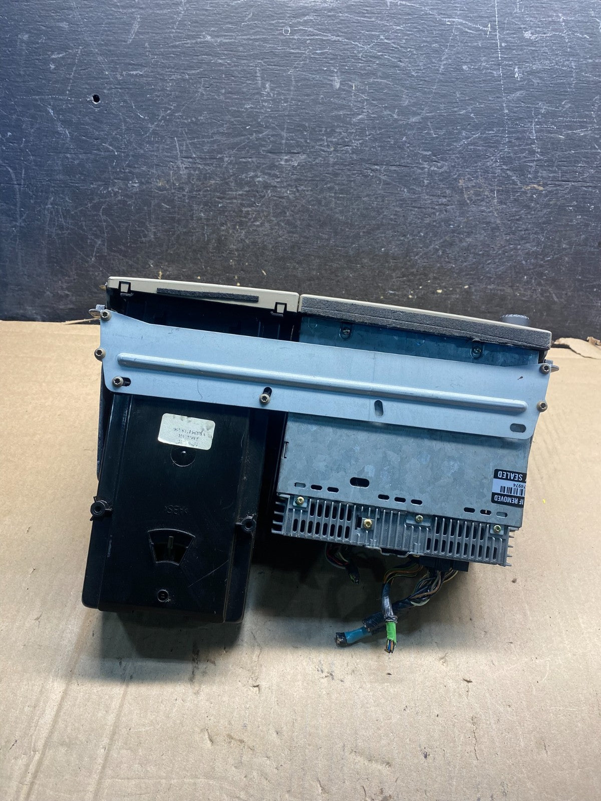2000 - 2003 Jaguar S-Type Radio Stereo CD Player AM FM Climate Control aj0535 DG3