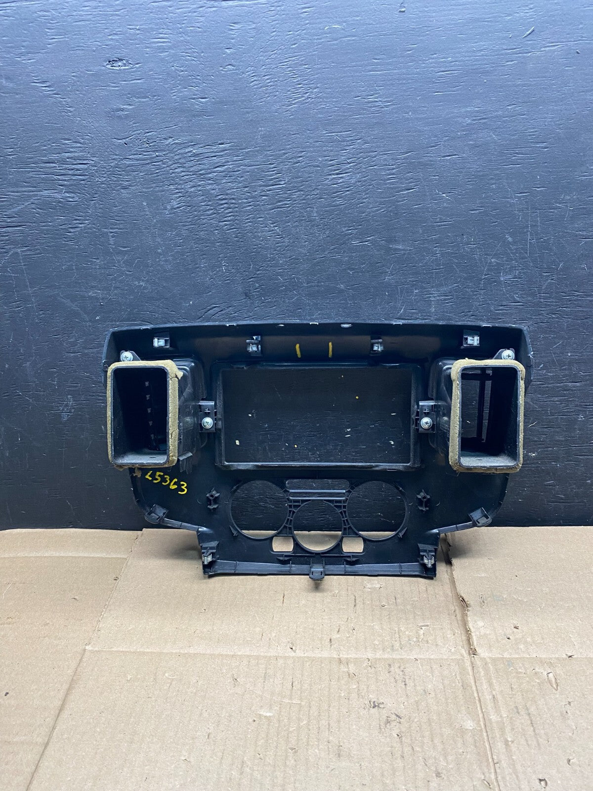 2013-2021 Nissan NV200 Center Console Radio Climate Control Air Vent L5363 DG5