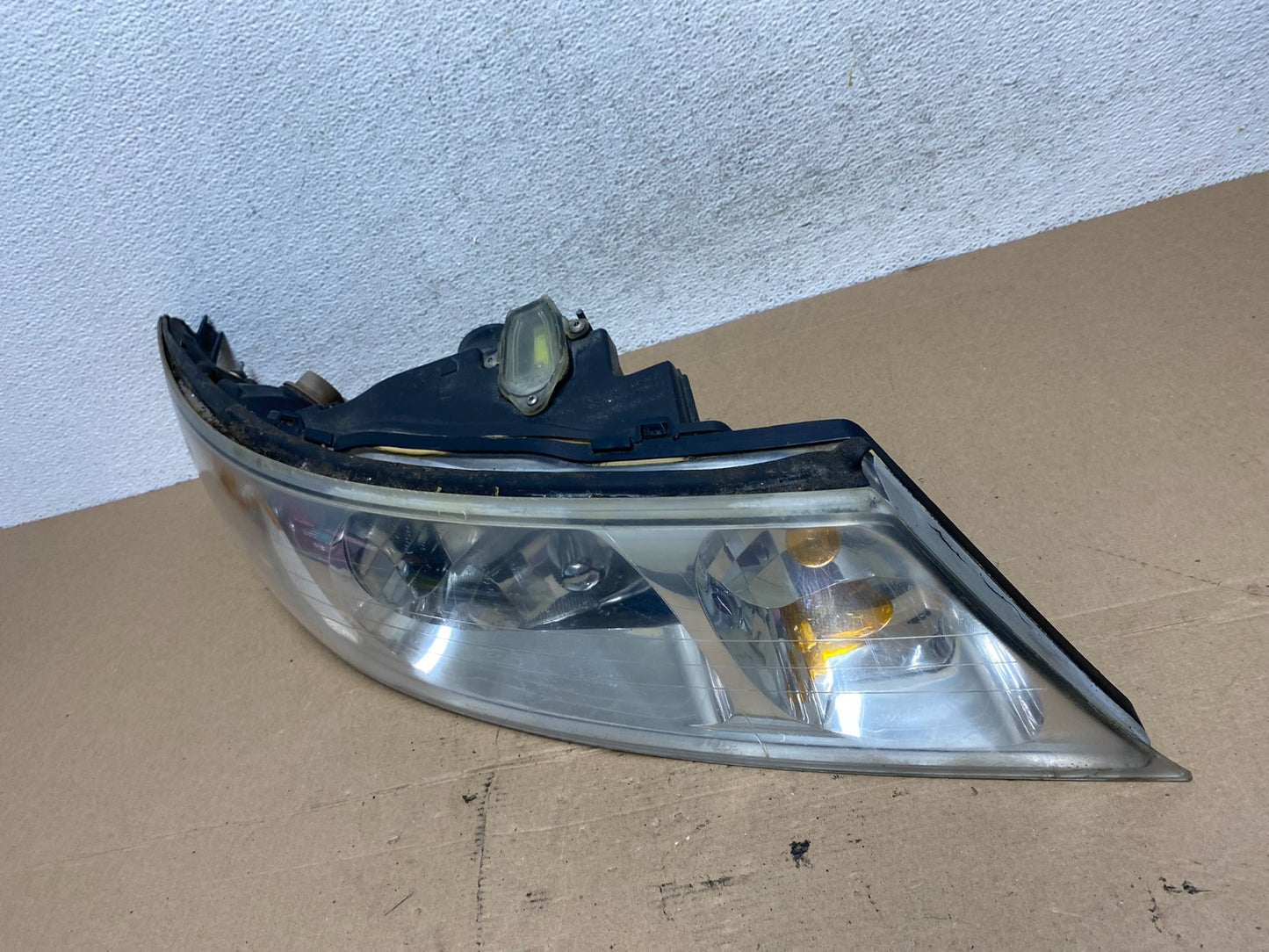1999 to 2002 Lincoln Continental Right Passenger Rh Side Headlight AF4409 DW1