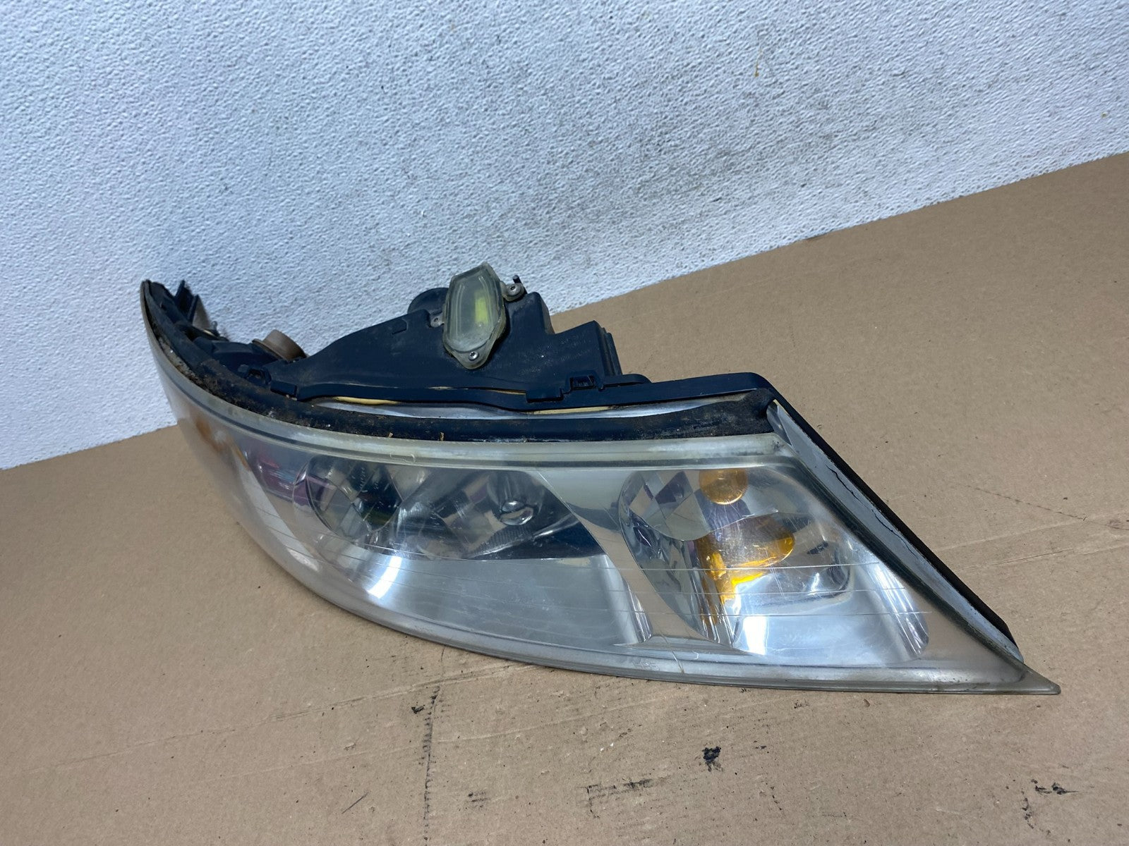 1999 to 2002 Lincoln Continental Right Passenger Rh Side Headlight AF4409 DW1