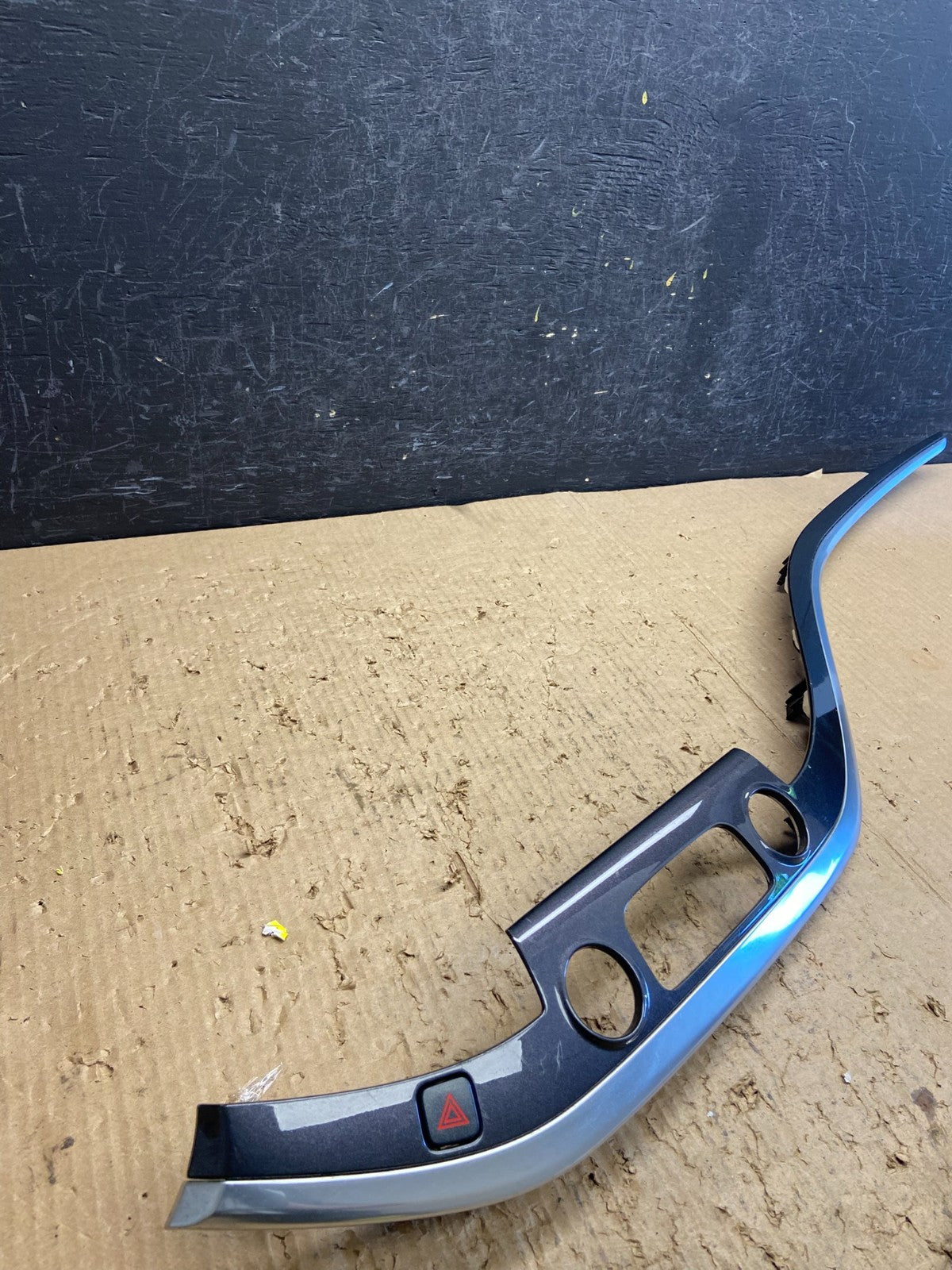 2016 to 2020 Chevrolet Impala Center Right Passenger RH Trim Panel AF1751 DG1