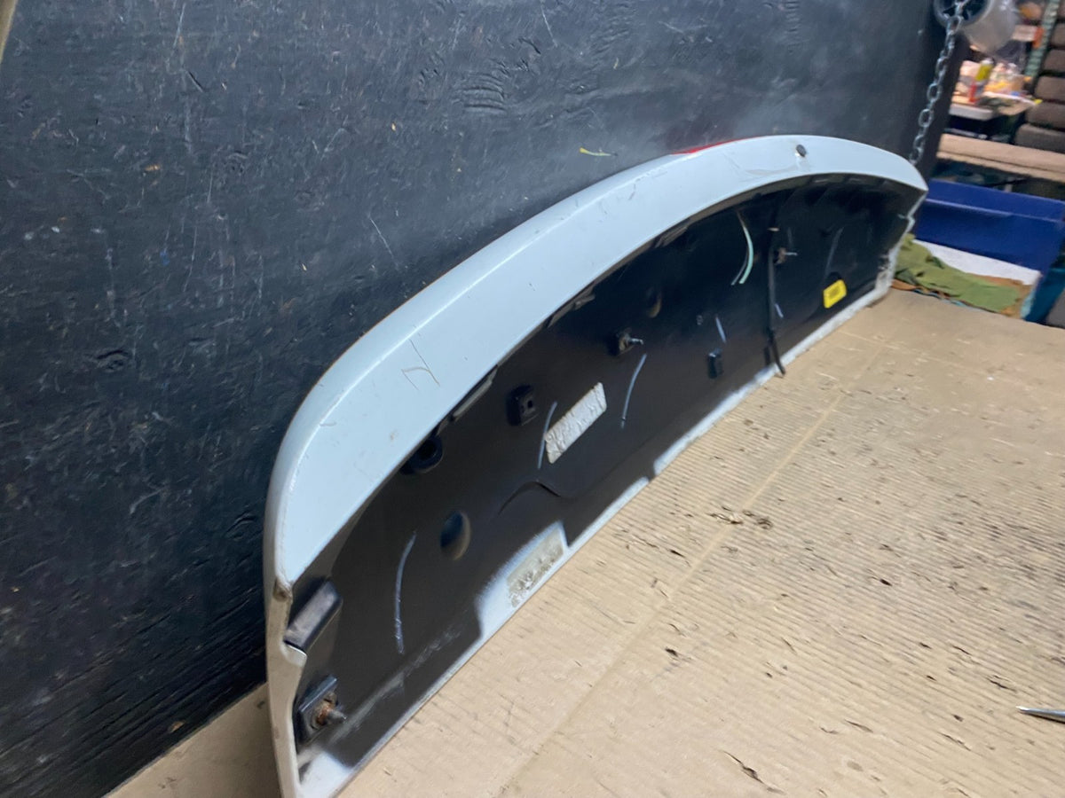 2011 to 2016 Chrysler Town & Country Rear Back Wing Spoiler t9499 DG7