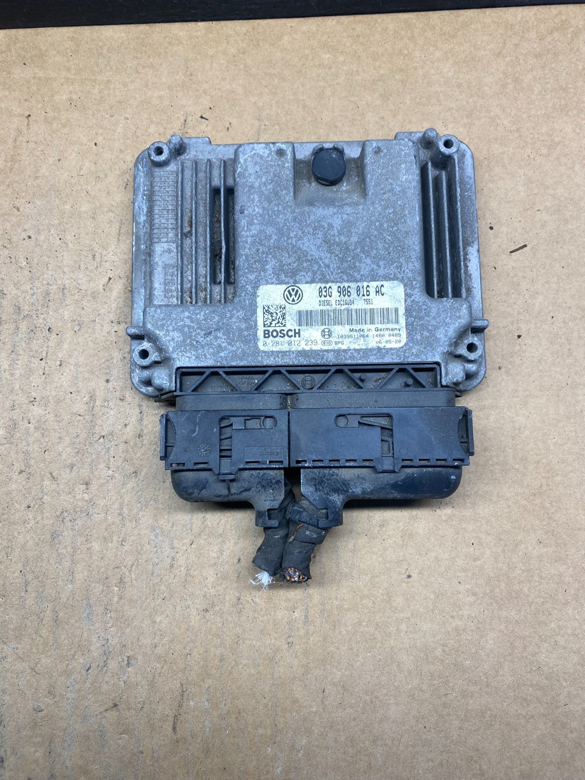 2005 - 2006 Volkswagen Jetta Engine Computer Ecu Pcm Ecm Pcu AH5071 DG0