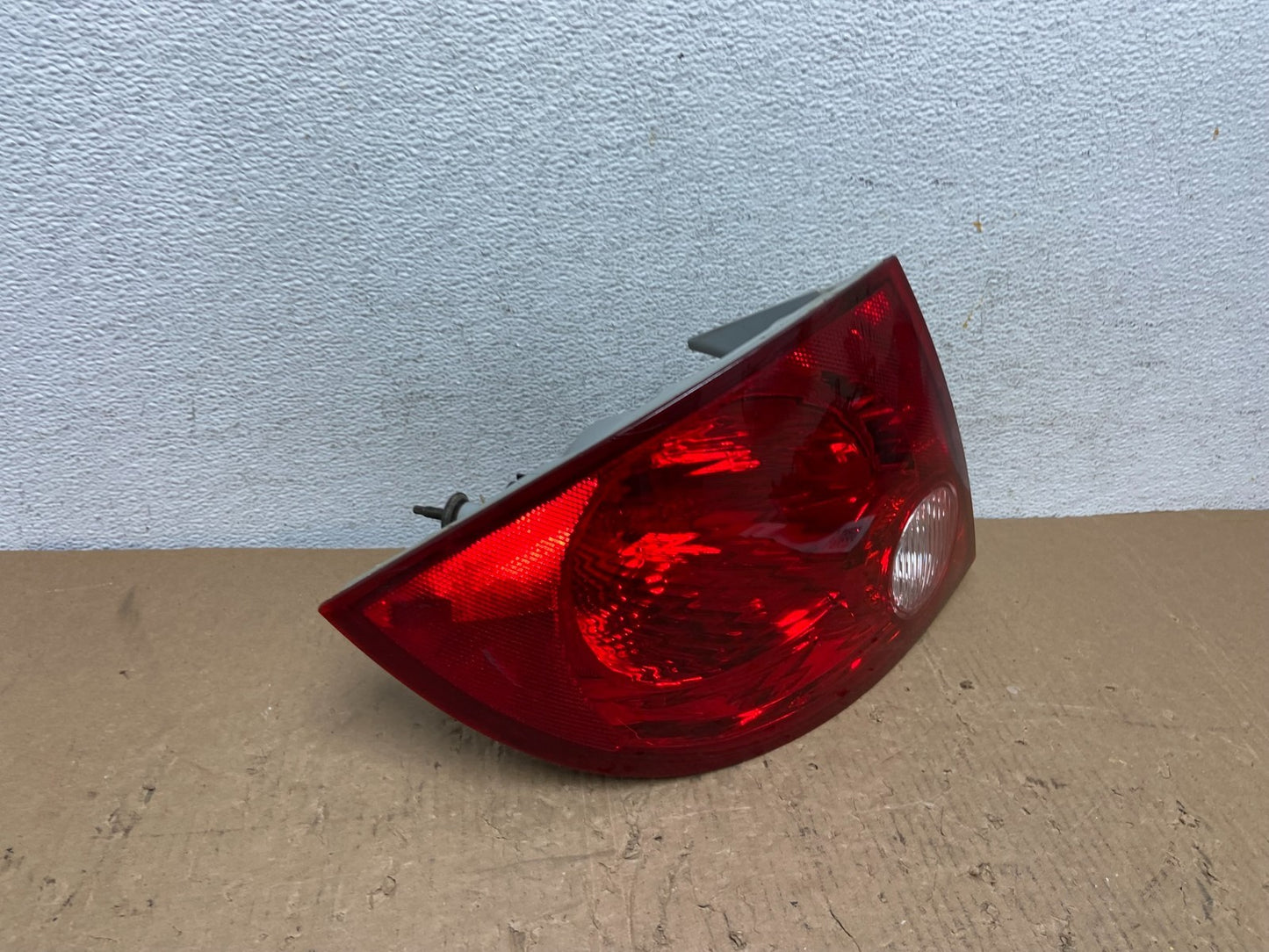 2005-2010 Chevrolet Cobalt Sedan Left Driver Side Tail Light AD8240 DW2