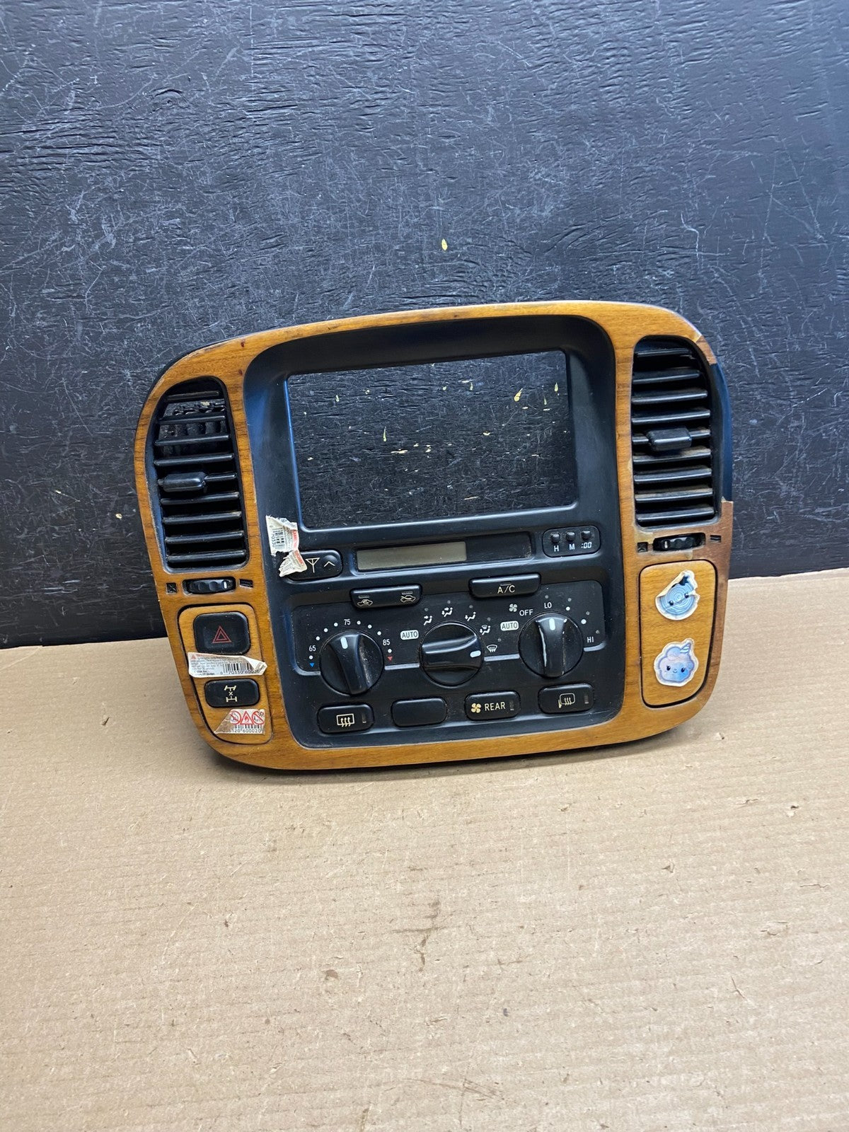 1998 - 2000 Toyota Land Cruiser Manual A/C Climate Control Radio Bezel AH3547 DG0