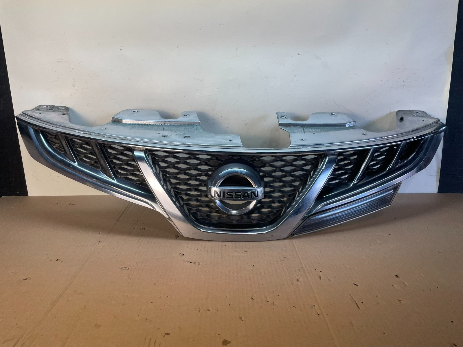 2011 to 2014 Nissan Murano Front Upper Chrome Grill Grille AG7683 DG0