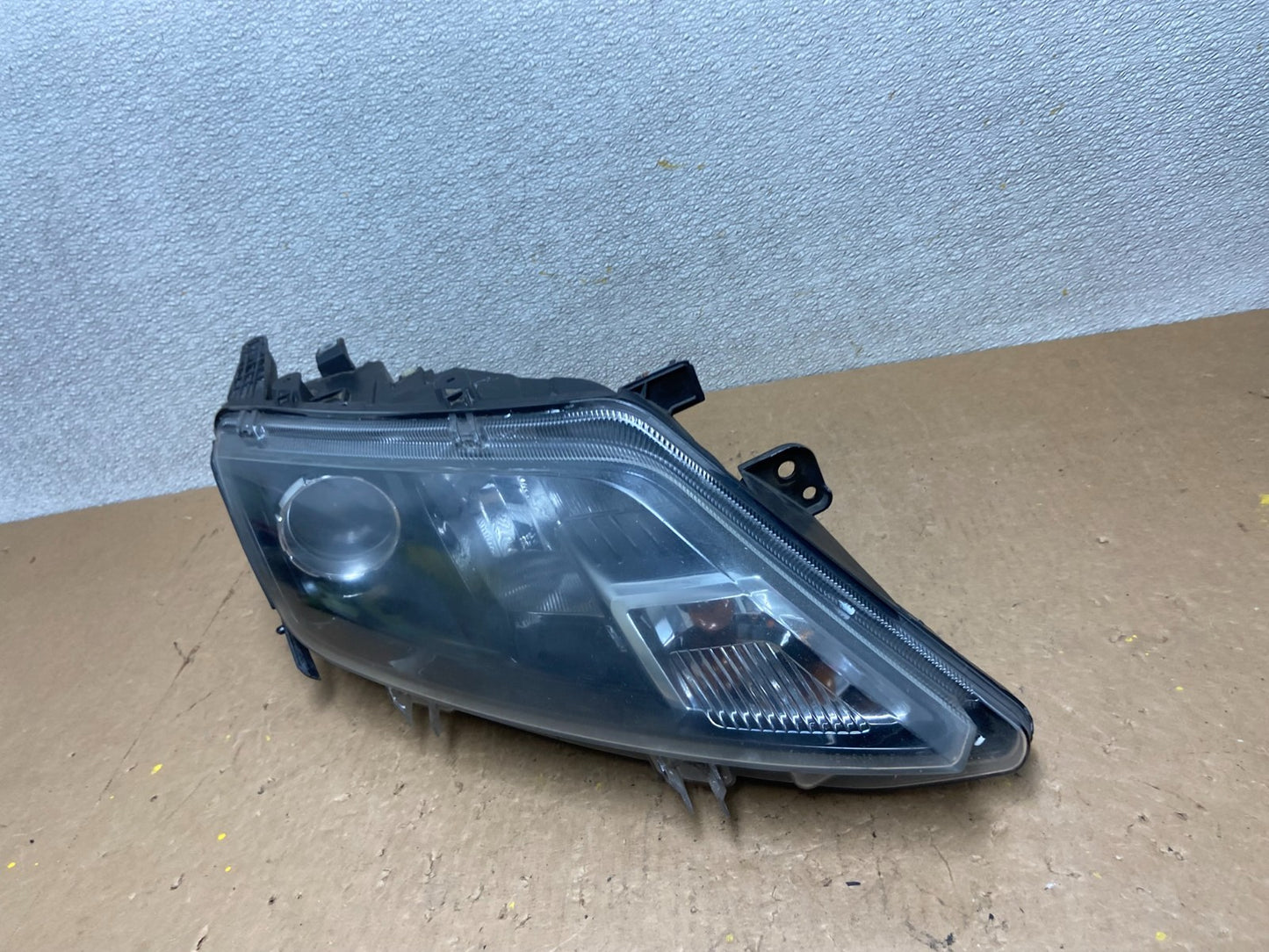 2010 2011 2012 Ford Fusion Right Passenger RH Headlight Halogen OEM Z7999 DW1