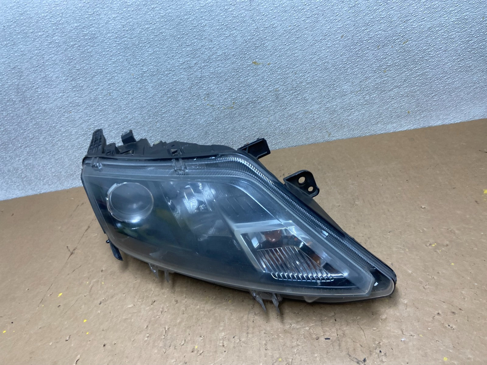 2010 2011 2012 Ford Fusion Right Passenger RH Headlight Halogen OEM Z7999 DW1