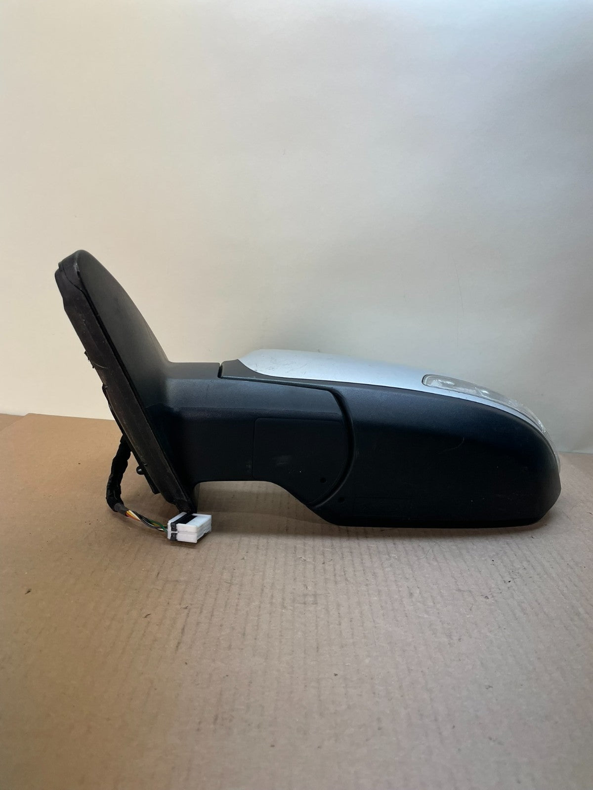 2011 - 2015 Kia Sorento Left Driver Lh Side Door Mirror Turn Signal Oe AI8743 DG3