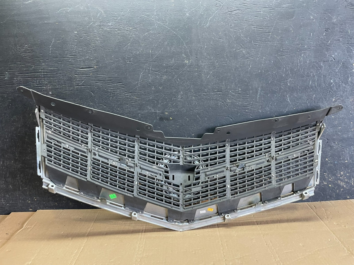2010 to 2012 Cadillac SRX Front Upper Grille Grill OEM AA8822 DG3