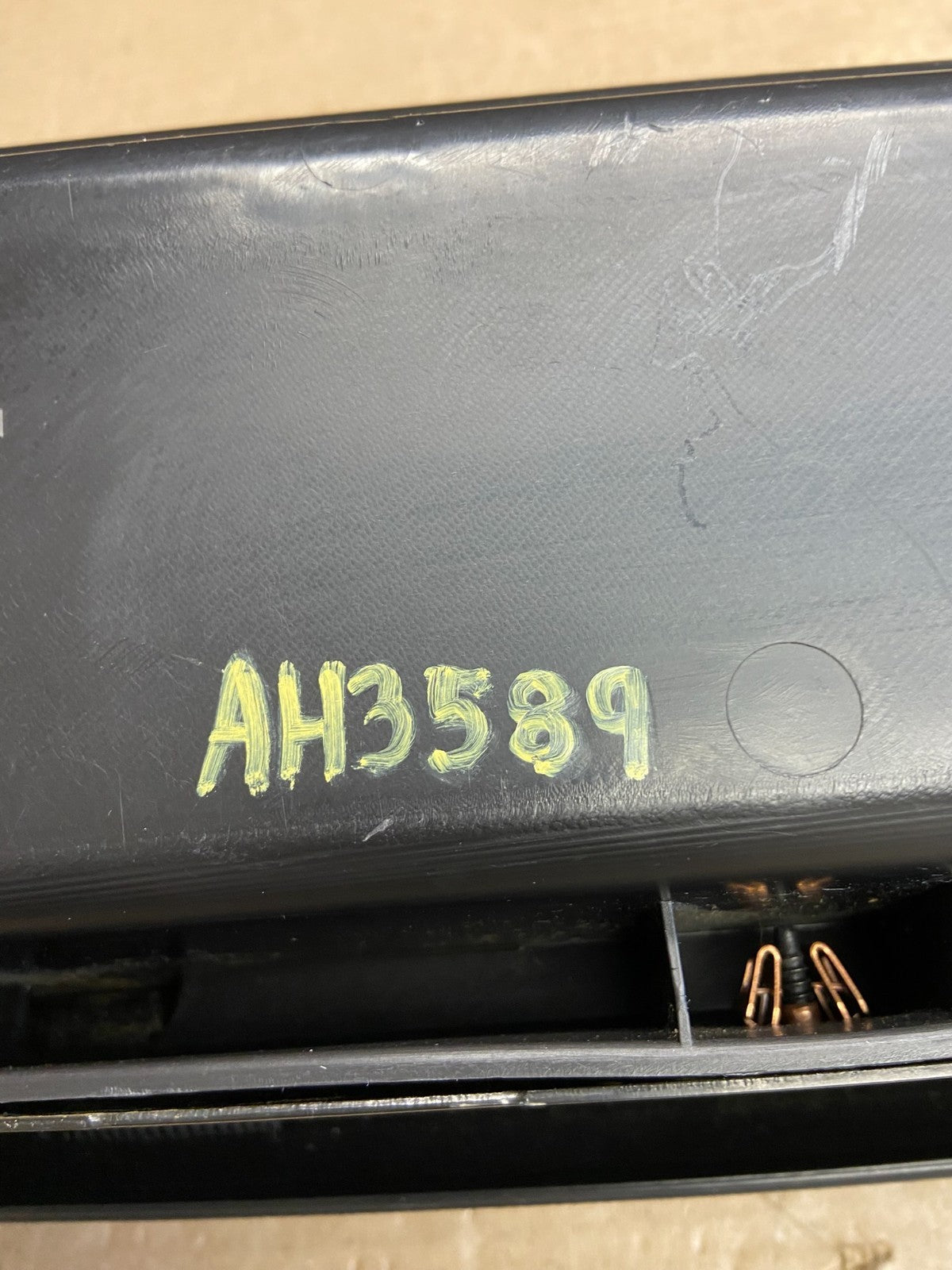 2007-2013 Chevrolet Silverado Sierra Upper Glove Box Dash Storage AH3589 DG5