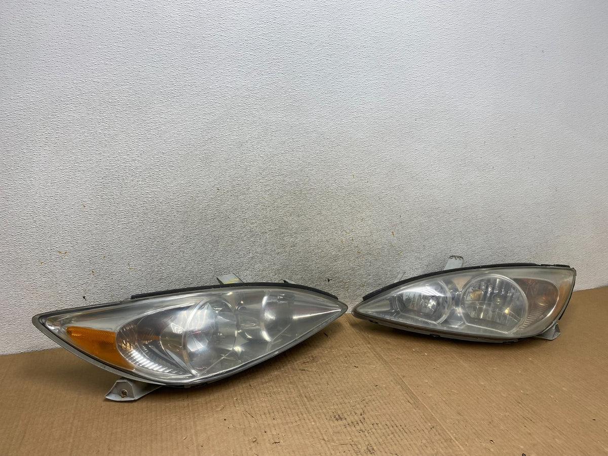 2002 2003 2004 Toyota Camry Left+Right Set Side Halogen Headlights AI6664 DW2