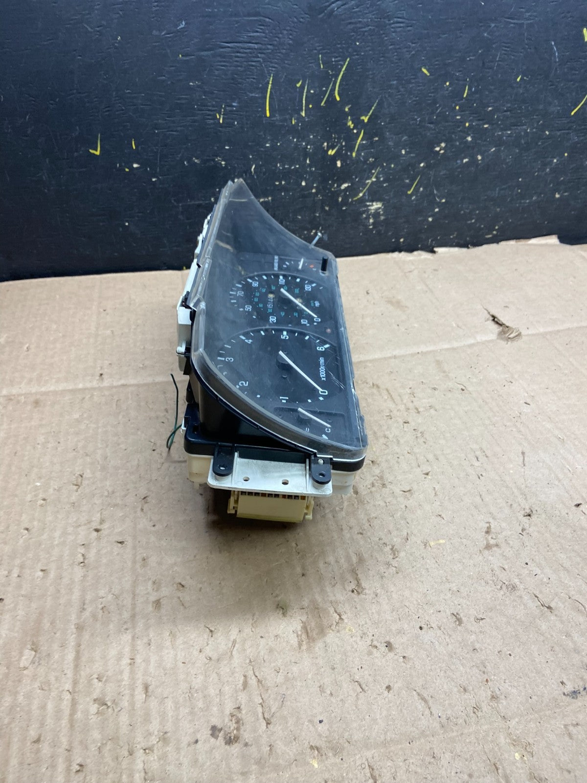 1996 to 1999 Land Rover Discovery Speedometer Cluster Gauge OEM y5296 DG3