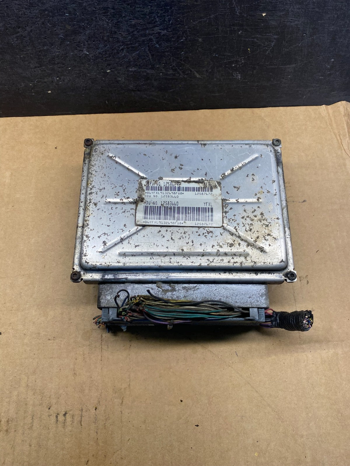 2003-2006 Chevrolet Tahoe Silverado Engine Control Unit Module ECM ECU AH7195 DW0