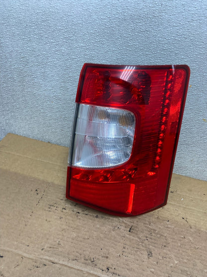 2011-2016 Chrysler Town and Country Right Passenger RH Tail Light AB5265 LK0