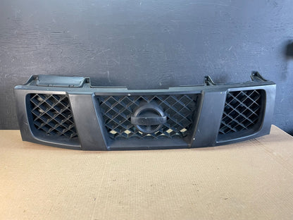 2004 to 2007 Nissan Titan Armada Front Upper Grill Grille AF3749 DG0