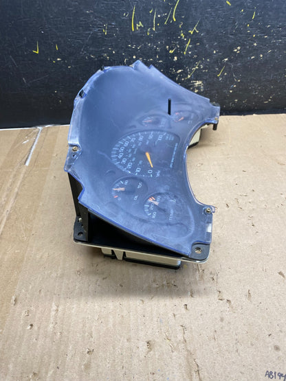 2001 to 2002 Chevrolet Express Speedometer Cluster Gauge OEM AB2099 DG3