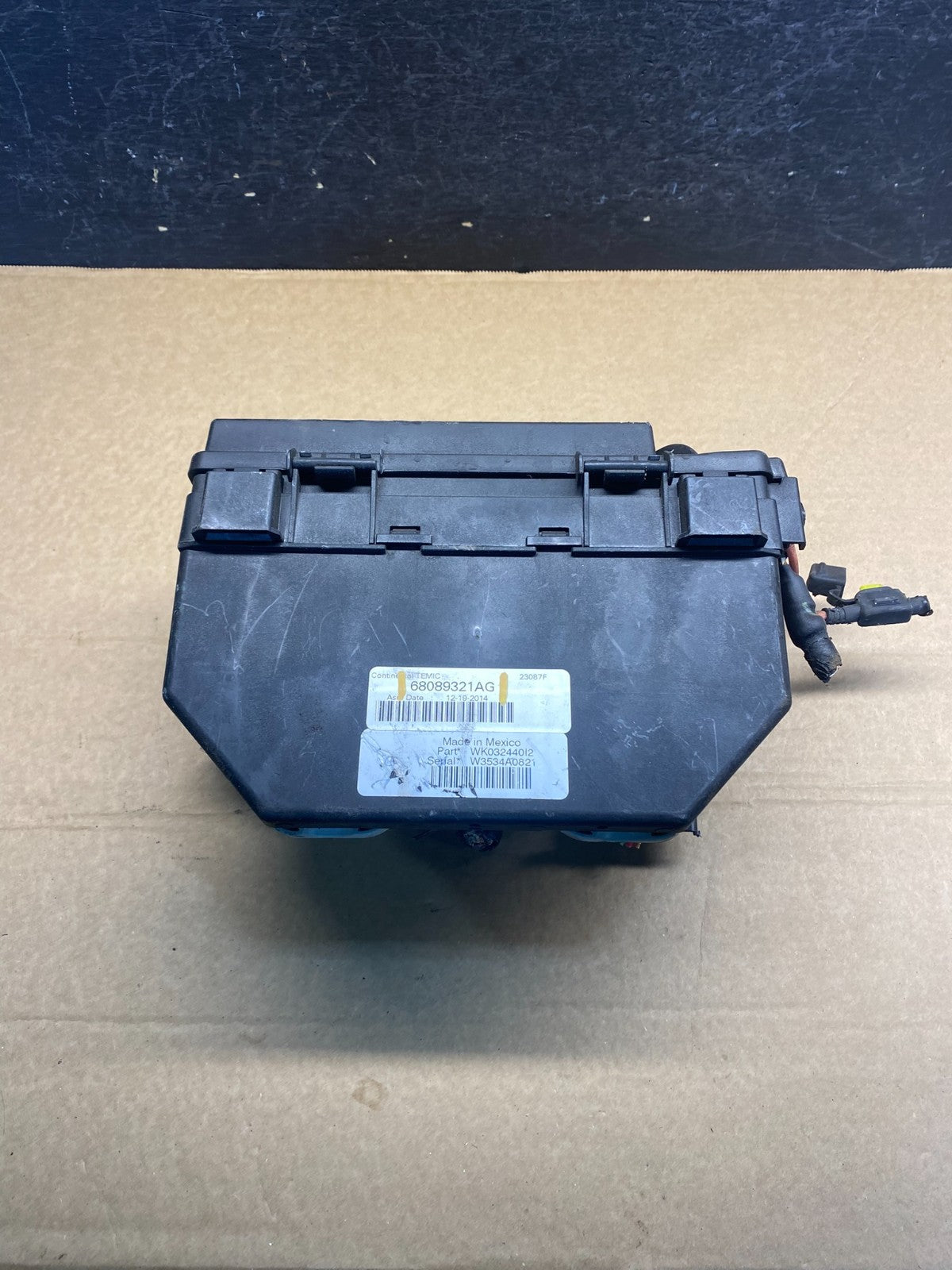 2011 2014 Dodge Durango Grand Cherokee Fusebox Fuse Box Relay Module AF7586 DG4