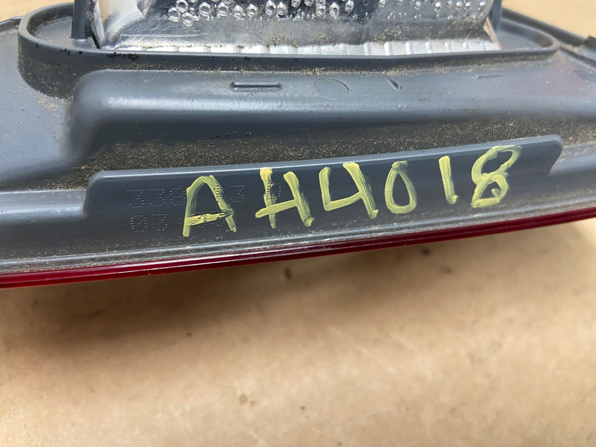 2014 2015 2016 Toyota Corolla Right Passenger Side Inner Tail Light AH40185
