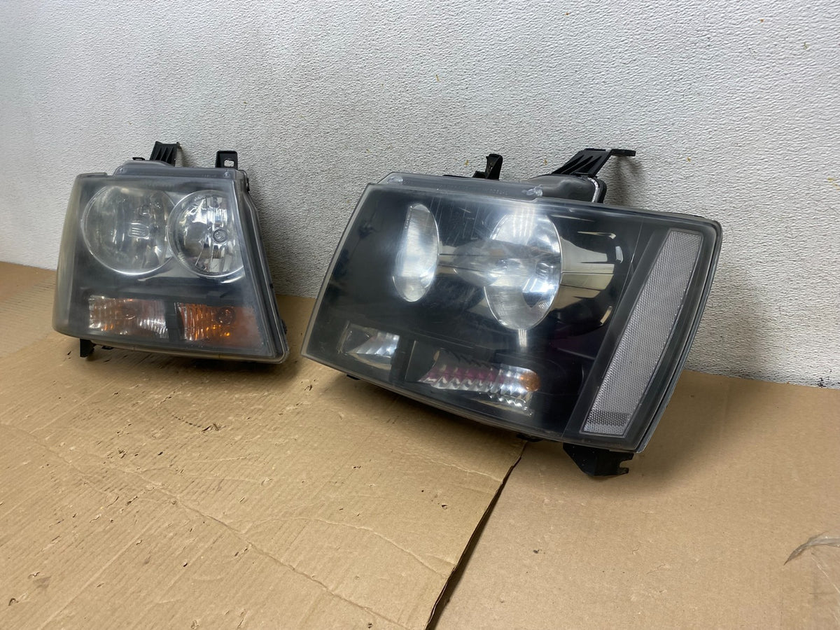 2007 to 2013 Chevrolet Suburban Tahoe Left+Right Set Headlights AI1274 DW1
