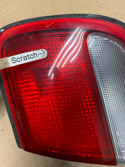 1995 to 1998 Mazda Millenia Right Passenger RH Inner Tail Light Oem N1241 DG4