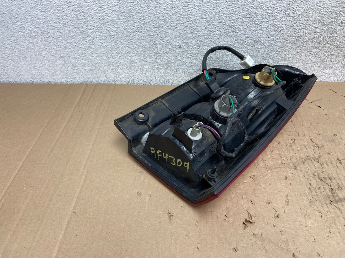 2005 to 2012 Nissan Pathfinder Tail light Left Driver Lh Side AF4309 LK4