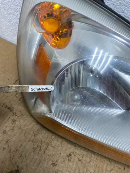 2005 to 2006 Kia Sportage Right Passenger RH Halogen Headlight AC8255 DW3