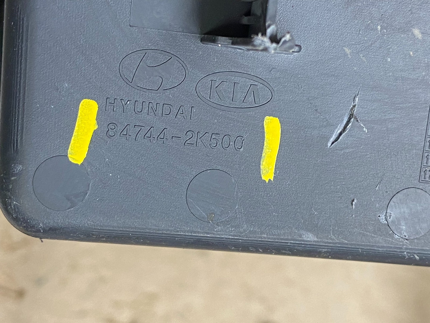 2010 2011 Kia Soul Lower Center Dash Storage Radio Trim Bezel U4734 DG5