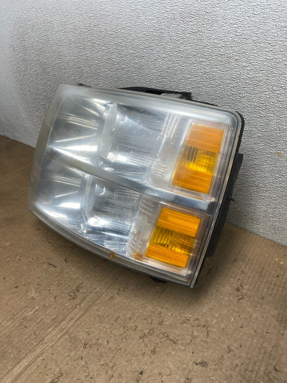 2007 to 2014 Chevrolet Silverado Left Driver Lh Side Headlight Oem AA7124 DW1