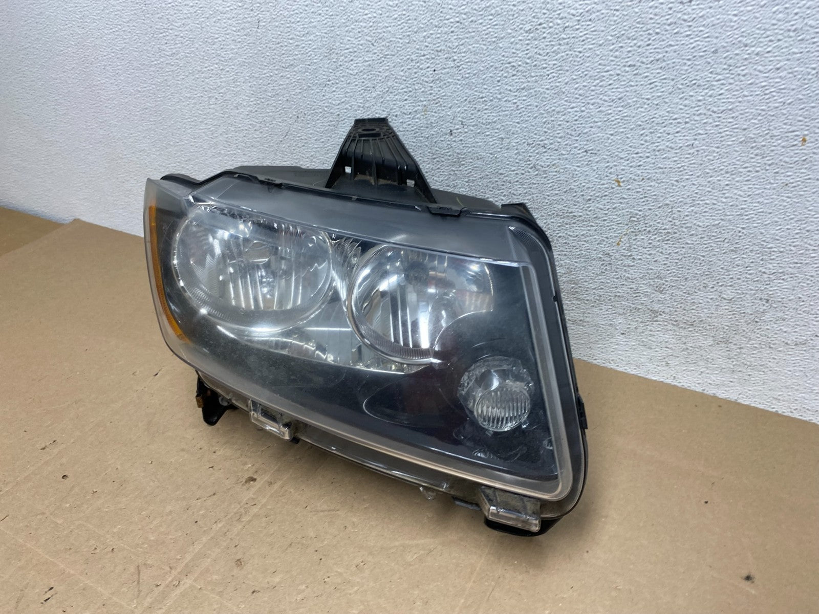 2011-2013 Jeep Grand Cherokee Right Passenger Halogen Headlight AE5080 DW1