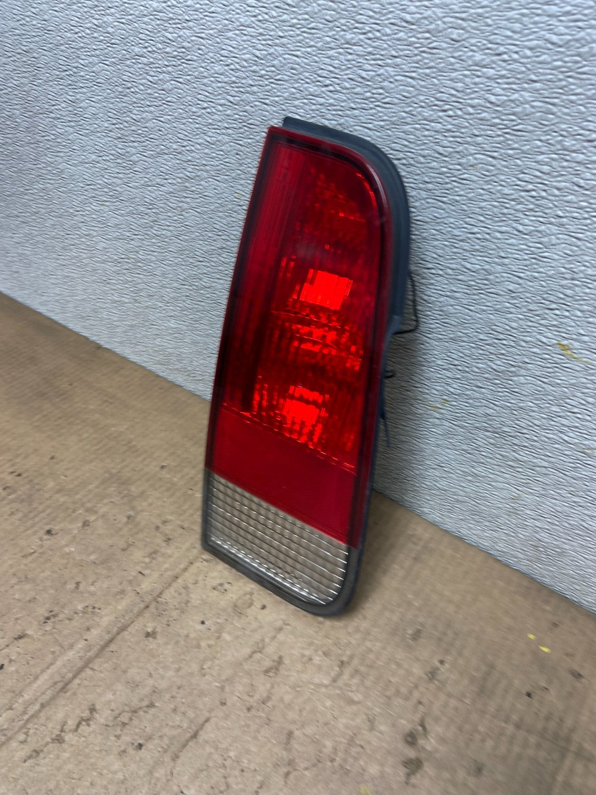 2003 2004 2005 Lincoln Aviator Left Driver Lh Inner Tail Light Side AA6998 LK1